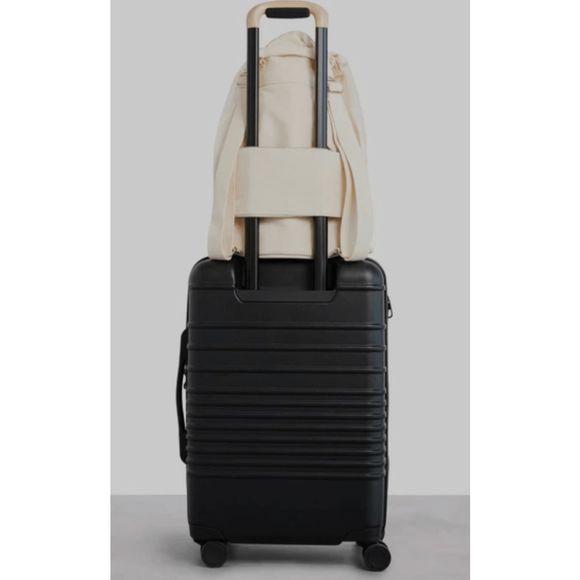 NWT BEIS The High-brid Mesh Backpack in Beige - Picture 8 of 13